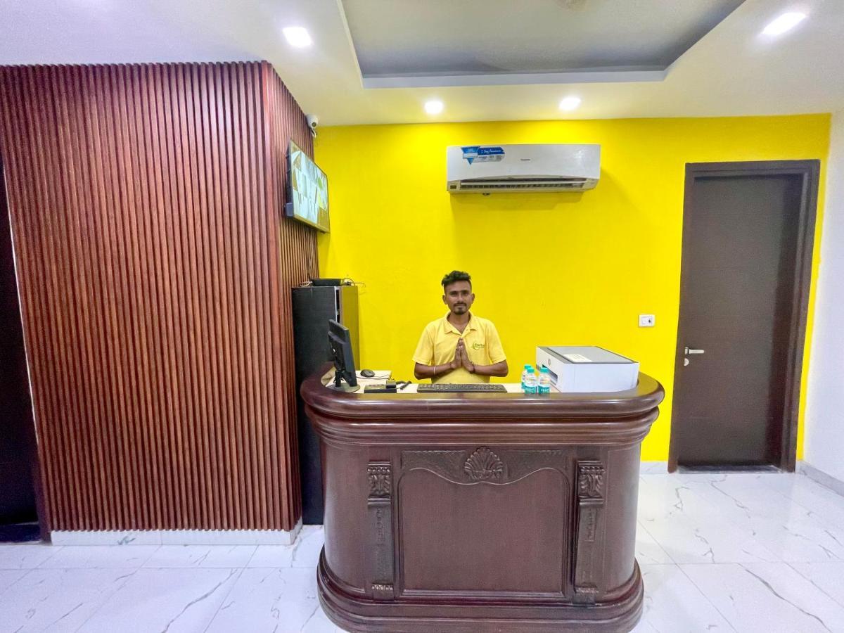Lime Boutique B&B Gk-1 At Kailash Colony Metro , Greater Kailash Near Eros Hotel Nehru Place Neu-Delhi Exterior foto